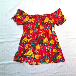 NWT Women’s Pink Floral Print Crop Top        Size Large byBobbieBrooks